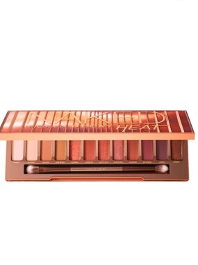 Urban Decay Naked Heat Eyeshadow Palette